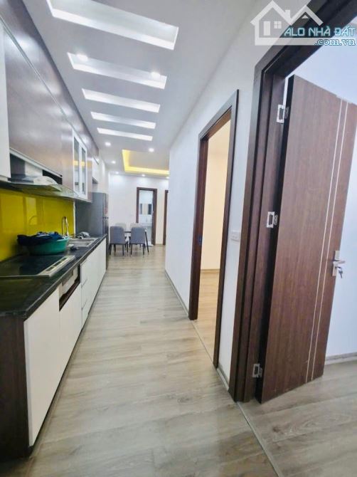 Căn Hộ Tòa CT9, KĐTM Định Công, 70m² × 2 Ngủ + 2 wc, Nội Thất Đẹp Long Lanh, Nhỉnh 5 tỷ