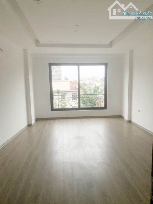 Nhà đẹp TÂY HỒ-7 Tầng-THANG MÁY-Ô TÔ Tránh-sát Ciputra. giá: 14 tỷ