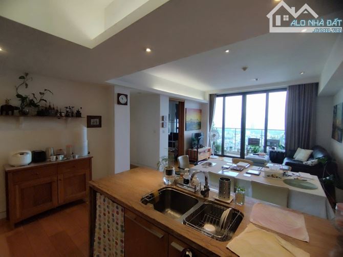 BÁN CĂN HỘ VIP 3N TOÀ INDOCHINA PLAZA CẦU GIẤY, RỘNG 129M2, TẦNG 26, VIEW HOÀNG HÔN