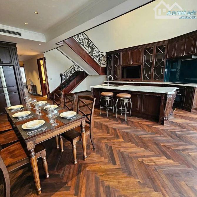 BÁN TOÀ APARTMENT 10 TẦNG PHỐ TÔ NGỌC VÂN 170M – 99 TỶ