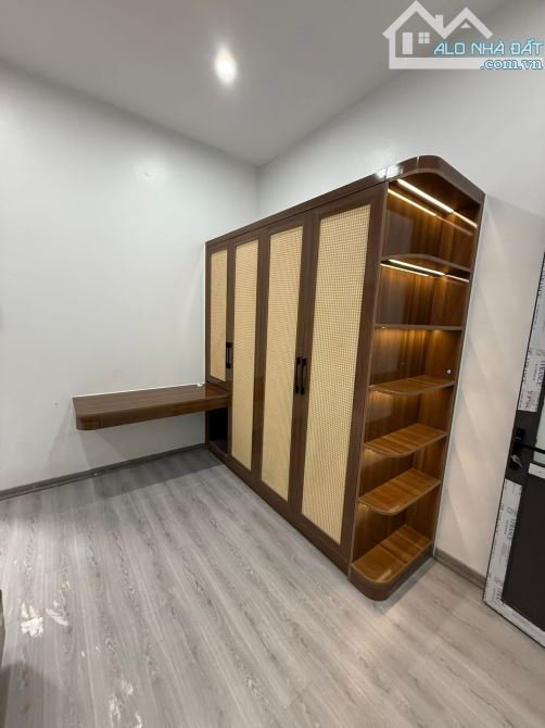 Bán nhà Hà Trì - Trung tâm Hà Đông - Nhà đẹp đón tết - 2 thoáng trước sau - 4