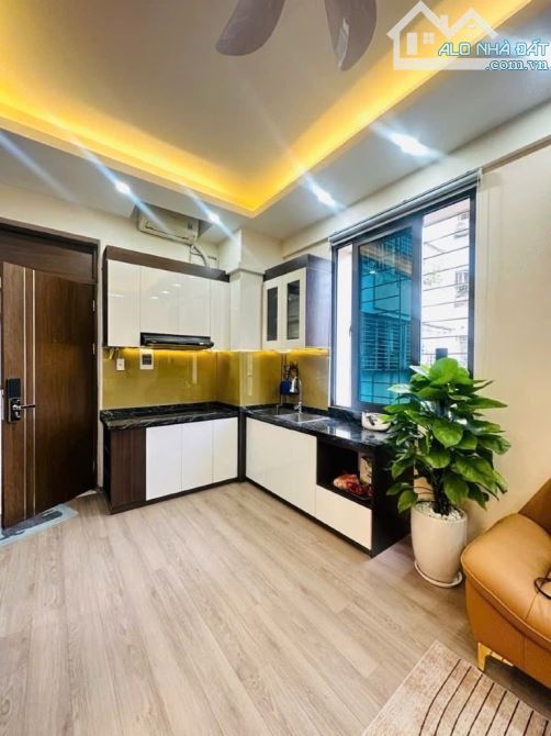 Bán chung cư N3A Lê Văn Lương căn góc 2 ngủ 2 vs full nội thất. Đối diện trường Ngôi Sao