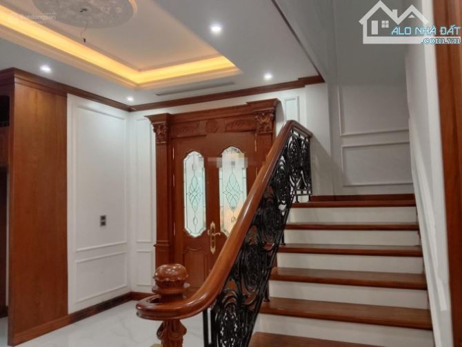 Bán gấp BT KĐT Yên Hòa. 235m, 5 tầng. Mặt tiền 15m. Chủ nợ 60 tỷ gấp gấp