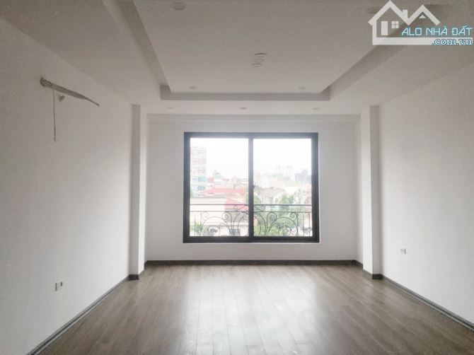 Nhà đẹp TÂY HỒ-7 Tầng-THANG MÁY-Ô TÔ Tránh-sát Ciputra. giá: 14 tỷ