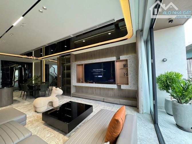 Bán nhà riêng mặt ngõ phố Xuân Đỉnh, 45m², 6 tầng thang máy, ô tô tránh KD, nhỉnh 16 tỷ