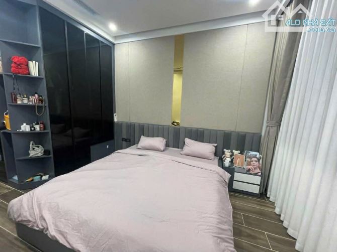 BÁN GẤP NHÀ ĐẸP ĐÓN TẾT - CCCC 25 LÊ VĂN LƯƠNG - TẦNG TRUNG - HƯỚNG TÂY NAM - 105M 3 NGỦ