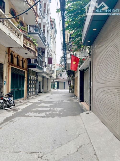 SIÊU PHẨM NHÀ PHỐ HOÀNG VĂN THÁI Ô TÔ 7 CHỖ VÀO NHÀ DT42Mx4T FULL NỘI THẤT-GIÁ 15.4 TỶ