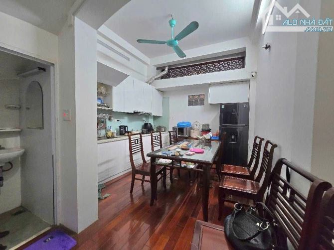 Hiếm, 13.3 Tỷ Có Ngay Nhà Trích Sài Thoáng Trước Sau, View Hồ, Nở Hậu, 36M, 6 Tầng.