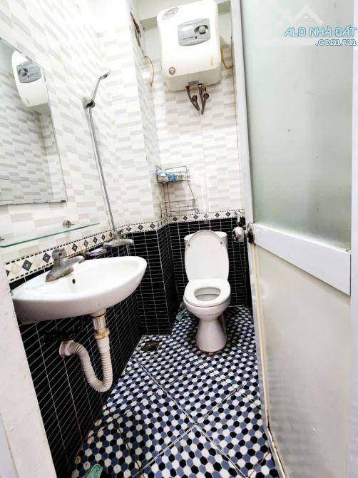 CHUNG CƯ MINI PHỐ VƯƠNG THỪA VŨ DT32M FULL NỘi THẤT-Ở LUÔN GIÁ 1.53 TỶ