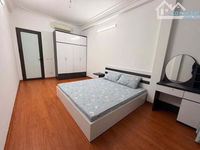 GIÁP NHỊ – NHÀ ĐẸP DÂN XÂY 35Mx5T-NGÕ NÔNG GẦN PHỐ-FULL NỘI THẤT – VỀ Ở NGAY-GIÁ 7.35 TỶ