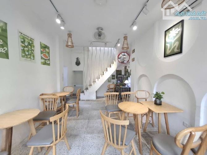 Mặt phố Lý Thường Kiệt 38m2-MT 3.4m-Giá 28 tỷ có thương lượng