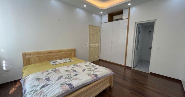 "HOT"CĂN HỘ TT TẦNG 1 PHỐ QUAN NHÂN Ô TÔ ĐỖ CỬA DT90M,3 NGỦ-FULL NỘI THẤT-CĂN GÓC- 4.92 TỶ