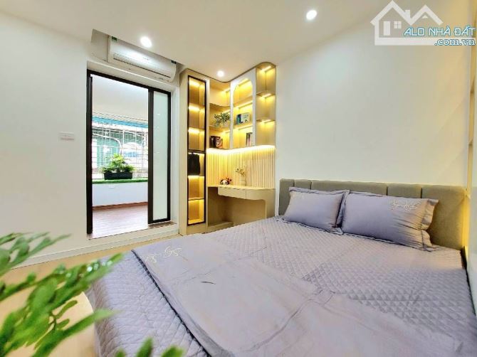 QUÁ RẺ CĂN HỘ TẦNG 1 PHỐ GIẢI PHÓNG DT120M,3 NGỦ-MẶT NGÕ THÔNG-MỚI ĐẸP GIÁ CHỈ 3.4 TỶ