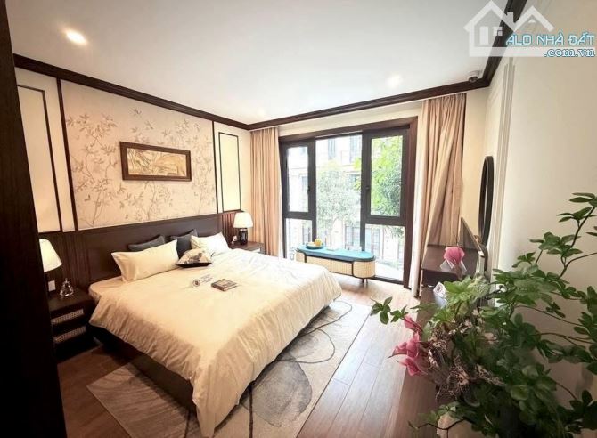 Chính chủ gửi nhà cạnh Giải Phóng- Tiện ích đủ,5 phòng ngủ,hai thoáng-46m-8 tỷ 45