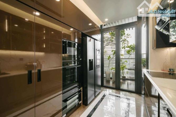 BÁN CĂN LÔ GÓC CHUNG CƯ FIVE STAR WEST LAKE 165M2 NỘI THẤT CHÂU ÂU - GIÁ TỐT - VIEW HỒ TÂY