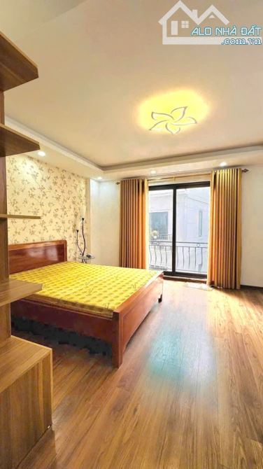 NHÀ PHỐ VŨ TÔNG PHAN Ô TÔ VÀO NHÀ DỪNG ĐỖ,NGÕ THÔNG -KINH DOANH DT57Mx7T- GIÁ 14.5 TỶ