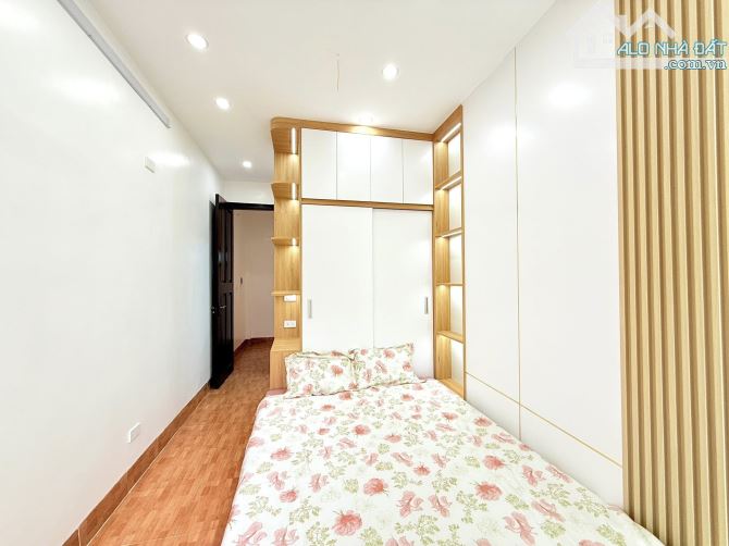 5.95 TỶ – 21/25M2 – 5 TẦNG- GIẾNG MỨT – BẠCH MAI – HAI BÀ TRƯNG