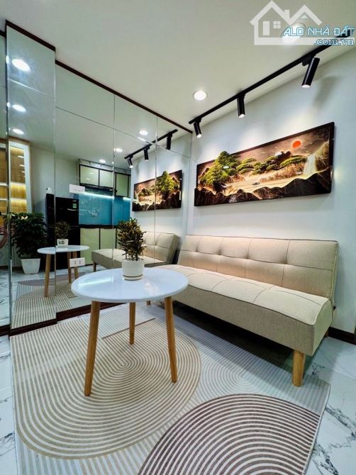 QUÁ RẺ CĂN HỘ TẦNG 1 PHỐ GIẢI PHÓNG DT120M,3 NGỦ-MẶT NGÕ THÔNG-MỚI ĐẸP GIÁ CHỈ 3.4 TỶ