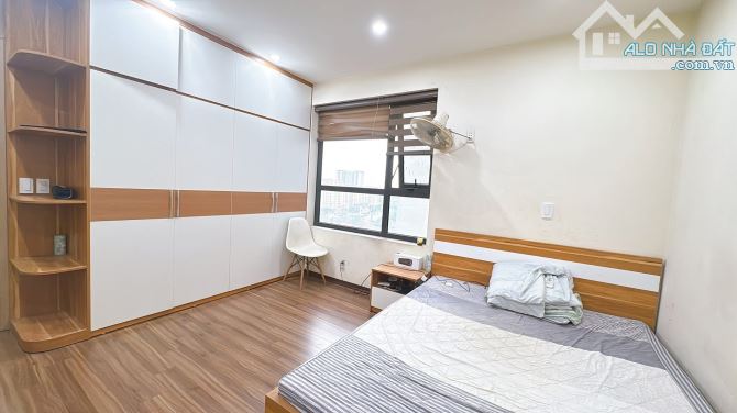 Bán căn hộ cao cấp CC 87 Lĩnh Nam - New Horizon City, 102m2, 3 ngủ, full nội thất, SĐCC