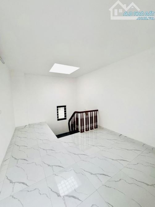 6.8 TỶ – 30M2 – 5 TẦNG – NHÀ MỚI – SÂN TRƯỚC 4M –TÂY TRÀ- NAM DƯ – HOÀNG MAI