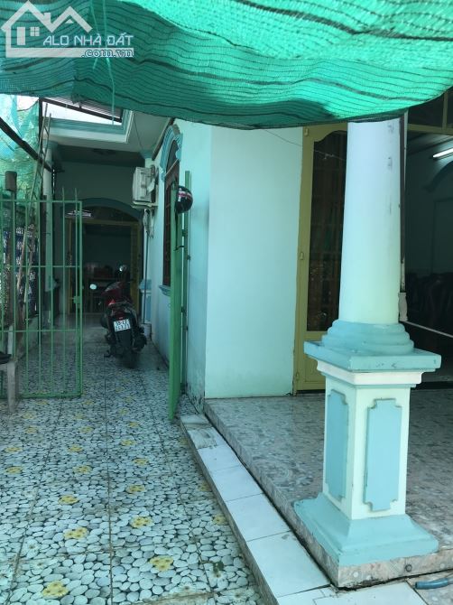 CHÍNH CHỦ BÁN NHÀ CẦN GIUỘC DT 141M2 GIÁ 2,3 TỶ