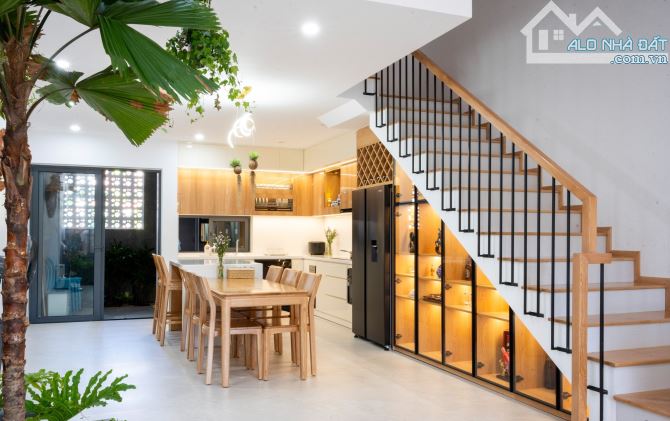 BÁN NHÀ MỚI PHÚ THƯỢNG, CÓ SÂN, NHÀ THOÁNG SÁNG, NGÕ RỘNG, 42M2, 10,5 TỶ