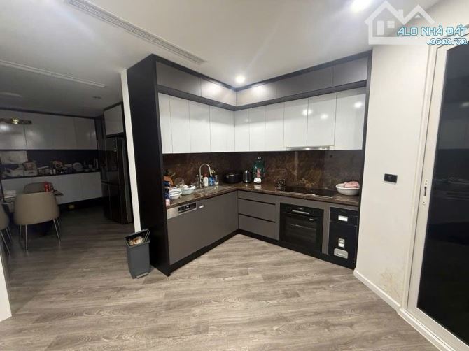 Bán CC Packexim Phú Thượng - Full Nội Thất Có Gu - 134M - 3PN - 2WC - 2 Lô Gia - 9.7 Tỷ