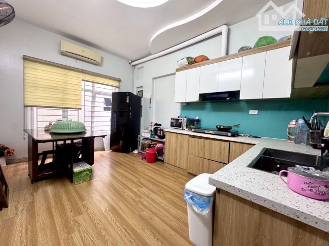 BÁN NHÀ TÔN ĐỨC THẮNG – 35M² X 5 TẦNG – NGÕ NÔNG – GẦN PHỐ – NHÀ MỚI – 8 TỶ