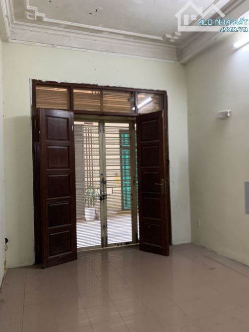 Bán nhà HOÀNG NGÂN - Thanh XUân .. dt 94m RỘng 7,5m 4 tầng giá 18 tỷ 5