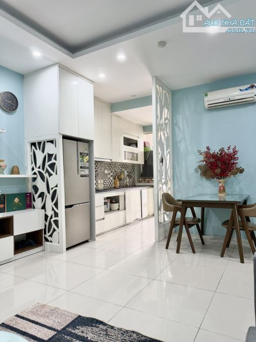 BÁN GẤP CĂN GÓC A6A NAM TRUNG YÊN: 60M2 FULL NT, BAN CÔNG ĐÔNG NAM, CHỈ 4.98 TỶ - XÁCH VAL