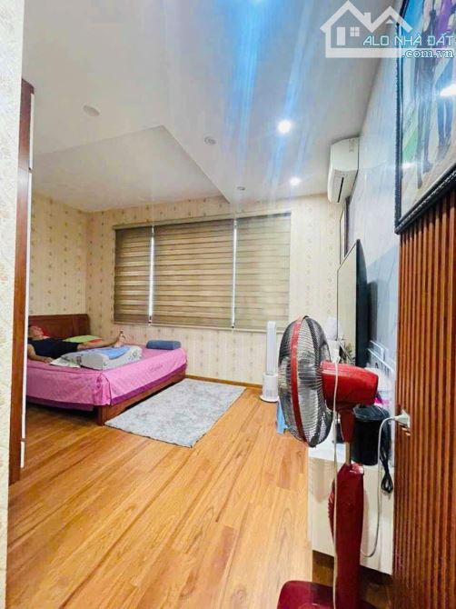 Mặt Phố Phan Chu Trinh, Hoàn Kiếm_DT: 69m x 5 tầng_ Thang máy, Kinh Doanh. Giá 54 tỷ