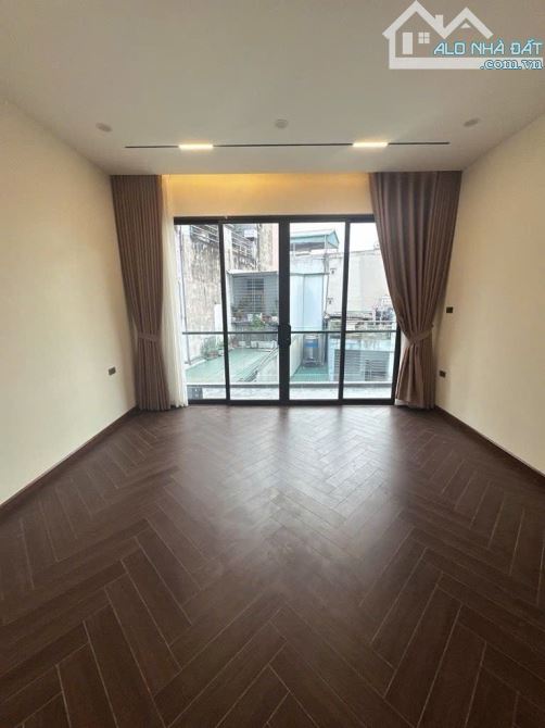 BÁN NHÀ MỚI NGỌC LÂM – TRUNG TÂM – DÂN XÂY – Ô TÔ – FULL NỘI THẤT – 73M2 CHỈ 28 TỶ - 3