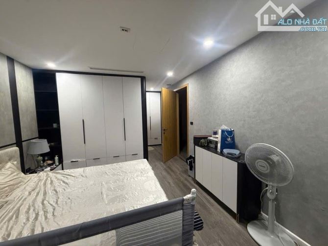 Bán CC Packexim Phú Thượng - Full Nội Thất Có Gu - 134M - 3PN - 2WC - 2 Lô Gia - 9.7 Tỷ