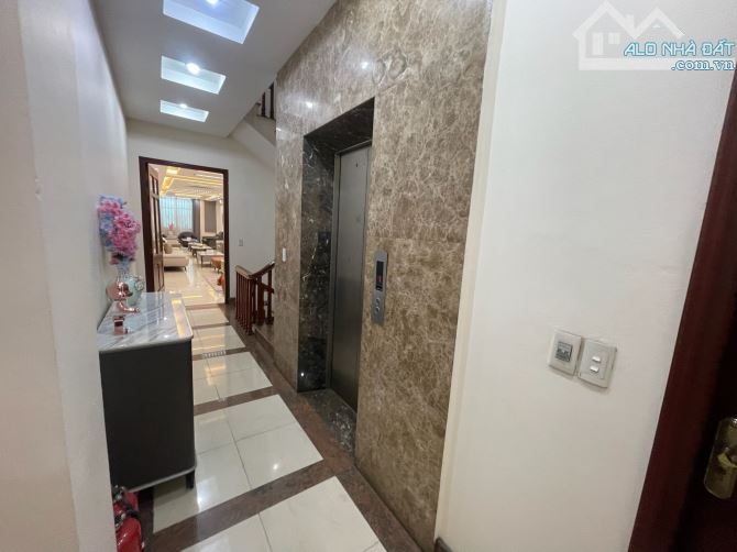 Mặt Phố Phan Chu Trinh, Hoàn Kiếm_DT: 69m x 5 tầng_ Thang máy, Kinh Doanh. Giá 54 tỷ