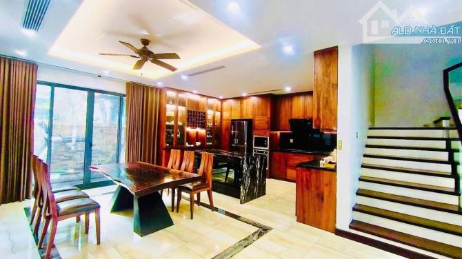 MẶT PHỐ ĐỐNG ĐA - DT 183M - CHÀO 58,5TỶ- KINH DOANH MỌI LOẠI HÌNH