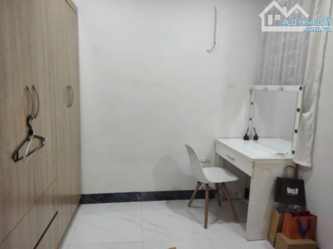 Cho thuê căn hộ cc 2 ngủ,50m²,đầy đủ đồ,ngõ rộng oto vào được Ngõ 165 Quan Nhân,Thanh Xuân