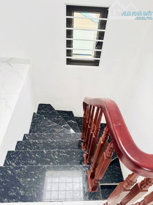 6.8 TỶ – 30M2 – 5 TẦNG – NHÀ MỚI – SÂN TRƯỚC 4M –TÂY TRÀ- NAM DƯ – HOÀNG MAI