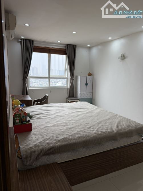 BÁN GẤP CĂN GÓC A6A NAM TRUNG YÊN: 60M2 FULL NT, BAN CÔNG ĐÔNG NAM, CHỈ 4.98 TỶ - XÁCH VAL