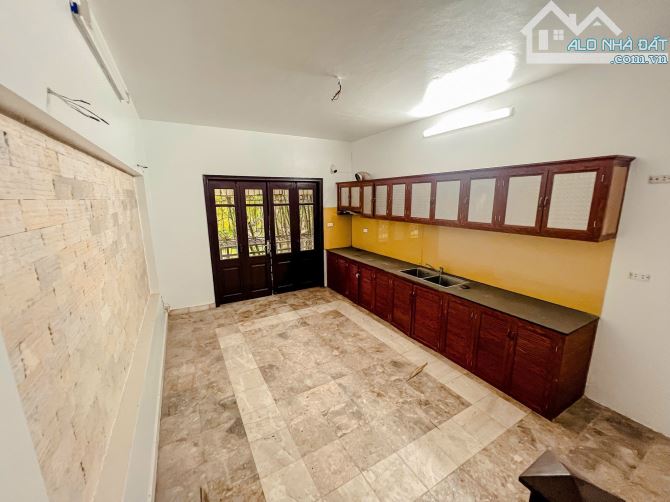 PHÂN LÔ ĐƯỜNG 800A – GARA, Ô TÔ TRÁNH – VIEW BẢO TÀNG – 52/60M² – 5 TẦNG – MT 4M – 18.8 TỶ