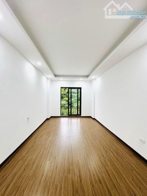 6.8 TỶ – 30M2 – 5 TẦNG – NHÀ MỚI – SÂN TRƯỚC 4M –TÂY TRÀ- NAM DƯ – HOÀNG MAI