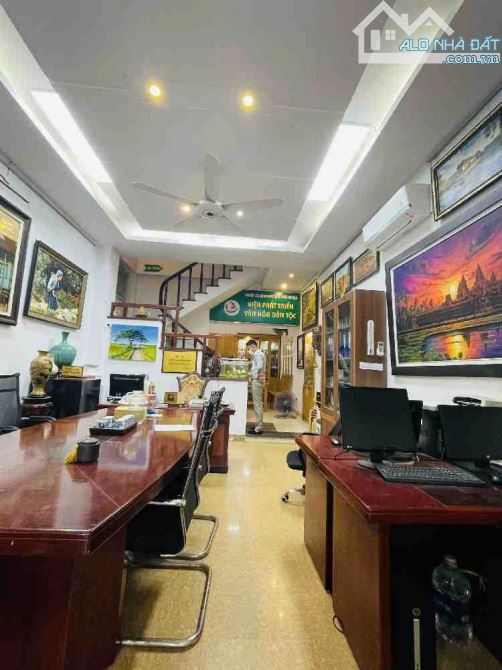 BÁN NHÀ HOÀNG QUỐC VIỆT 55m2 × 6T. HAI THOÁNG - 2 Ô TÔ TRÁNH - K.DOANH + VĂN PHÒNG CỰC TỐT