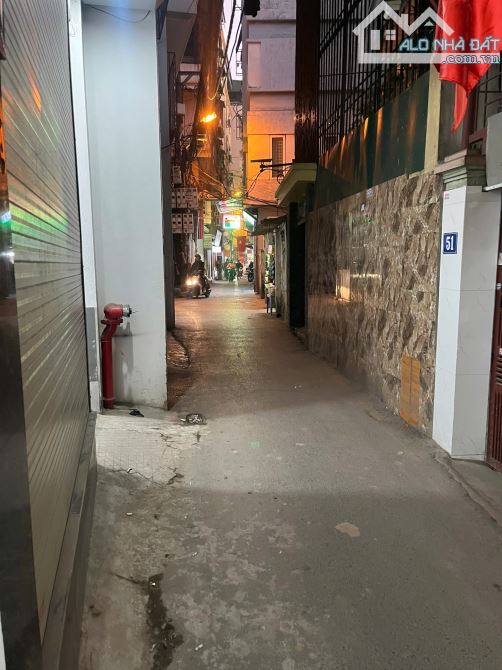 Chuyển về KĐT nên bán căn nhà ở Ngõ thông KV Cầu Giấy HN