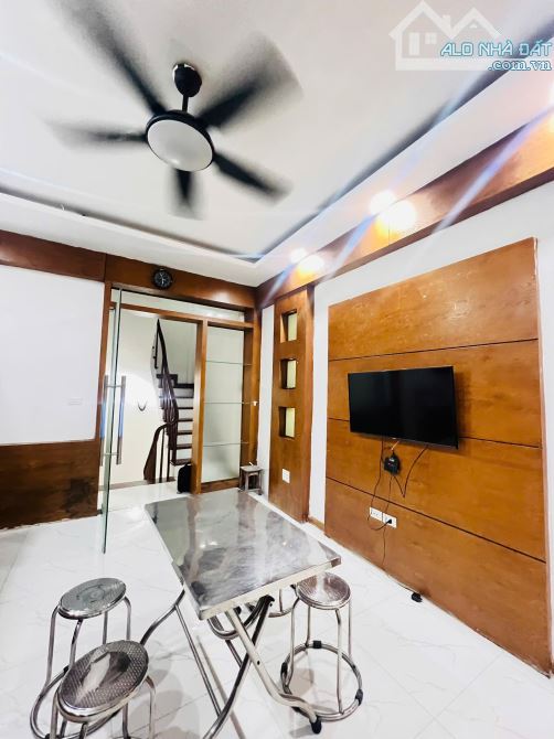 BÁN NHÀ MAI DỊCH - 30M² - 5 TẦNG - Ở SƯỚNG, ĐẦU TƯ LỜI