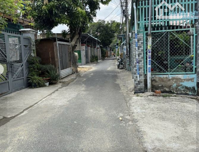 Bán nhanh gọn lẹ! Đất 4x30 mặt tiền Ngay Ngã Ba Sở Gà - Thủ Dầu Một