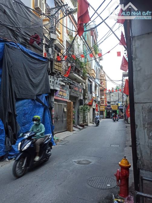 Bán nhà mặt phố Bùi Xương Trạch – 105m² – MT ~4m – kinh doanh đỉnh – Hoàng Mai, Thanh Xuân