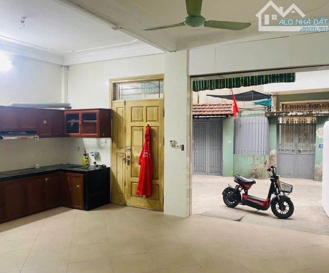 Cần bán gấp nhà Tam Trinh 54m2/60m2/3 tầng-MT4.5m-giá 10,8tỷ có Tl