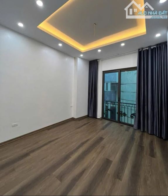 BÁN NHÀ SIÊU SIÊU HIẾM Tôn Đức Thắng – Đống Đa 41m²x4tầng giá tốt 8x tỷ