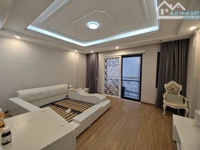 Bán nhà Phố Trần Bình, Mai Dịch,Cầu Giấy,ô tô đỗ cửa ,7 tầng ,thang máy,16.8 tỷ