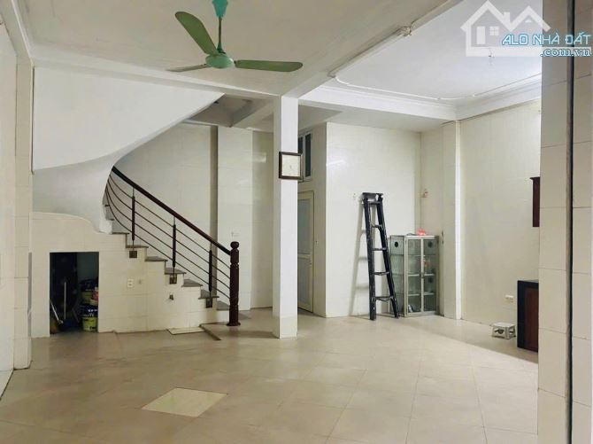 Cần bán gấp nhà Tam Trinh 54m2/60m2/3 tầng-MT4.5m-giá 10,8tỷ có Tl