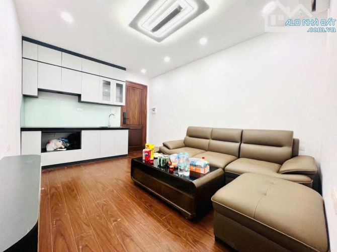 BÁN NHÀ TẦNG 2 MẶT PHỐ HÀNG MÃ – 70M – 4 TỶ